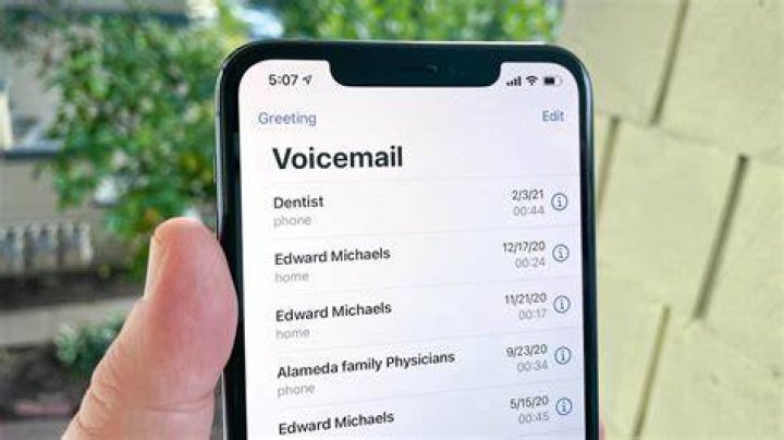Can you send a voicemail to someone Iphone?