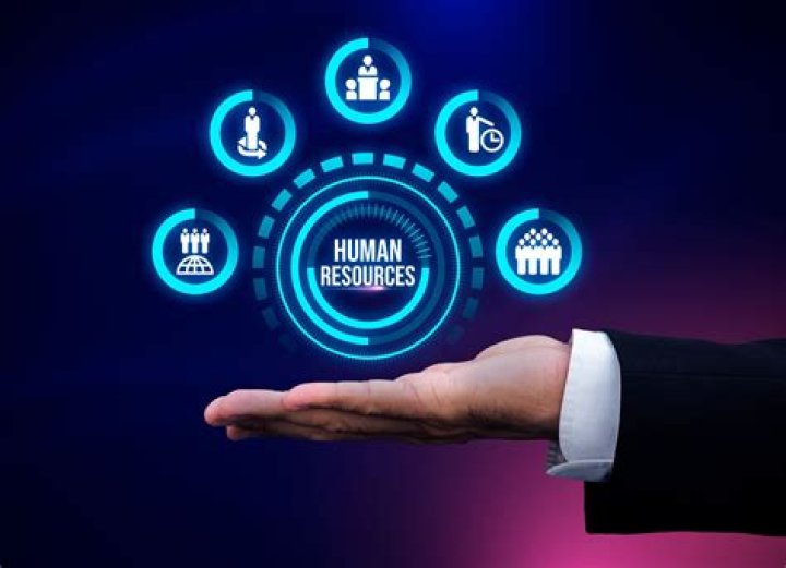 Do human resource make a lot of money?