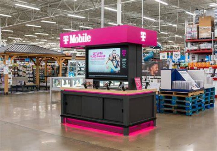 How does T-Mobile stores make money?