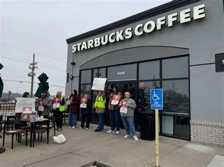 How many Starbucks are in Omaha?