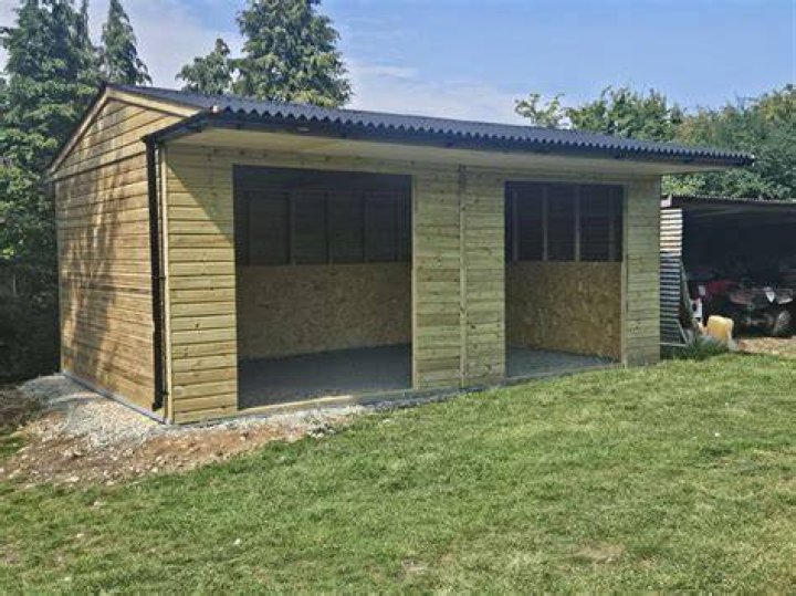 How much does a small stable cost?
