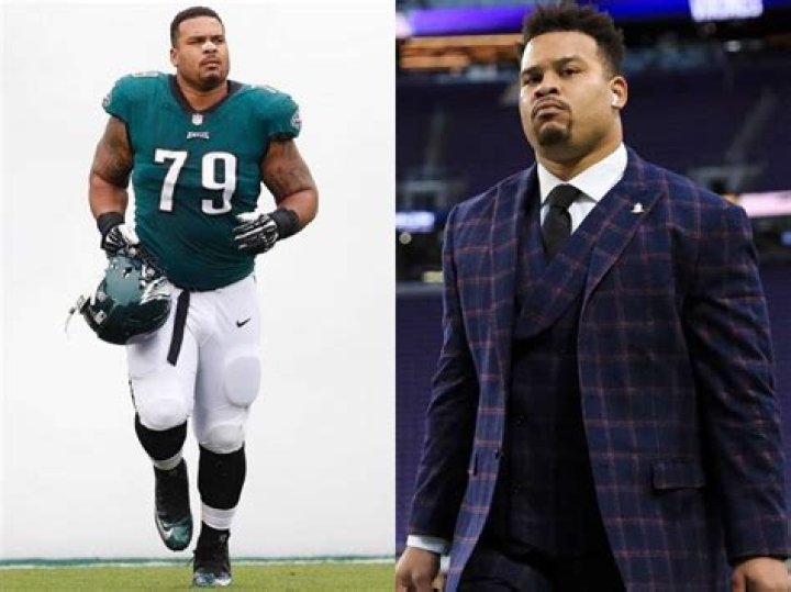 How old is Brandon Brooks?