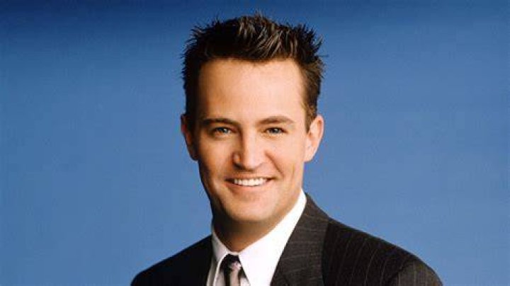 Is Chandler Bing an accountant?