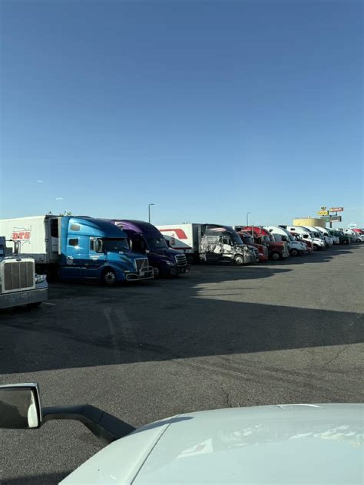 What trucking company just went out of business?