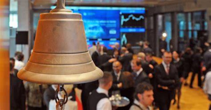 Where does opening bell ring?