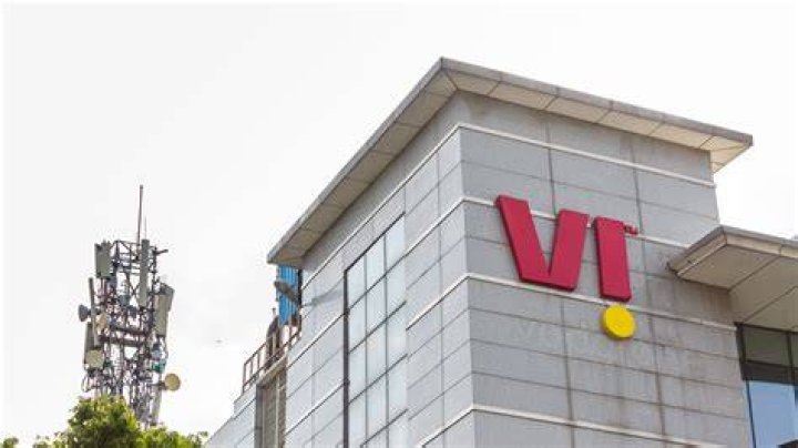 Where is the head office of Vodafone in India?