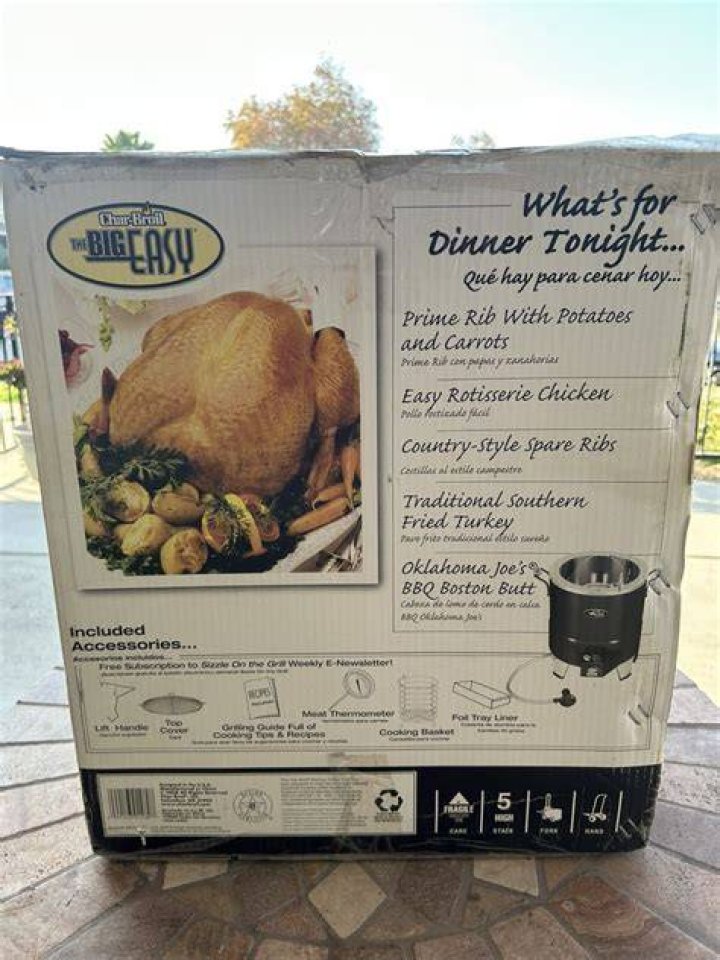 Which is bigger 25lb or 384 oz?