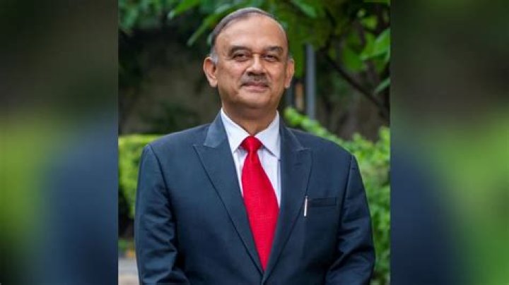 Who is the HDFC Bank chairman?