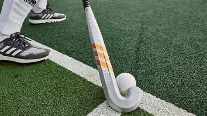 Who makes the best hockey stick?