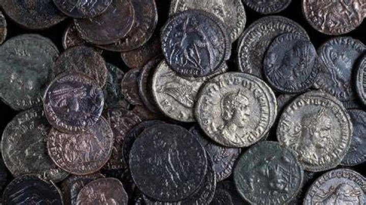 Why do people hoard money economics?